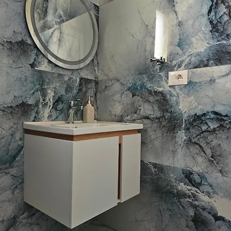 Star Room's 아파트 Durrës