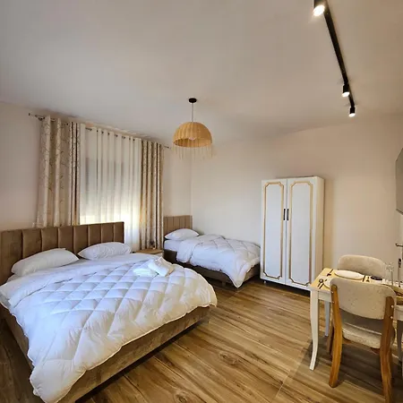 Star Room's 아파트 Durrës