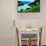 Star Room's Apartment Durres