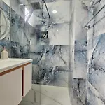 Star Room's Apartment