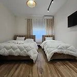 Star Room's Durres