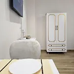 Star Room's Apartment *