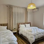 Apartment Star Room's
