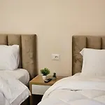Star Room's Apartment