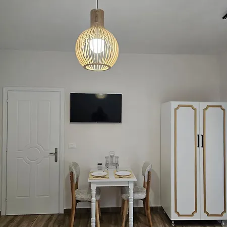 Star Room's Apartment