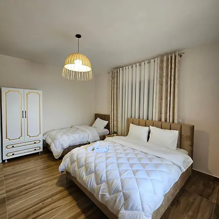 Star Room's Apartment