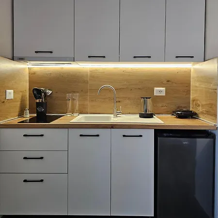 Star Room's Apartment *